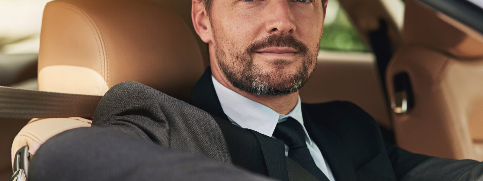 Wynajem samochodu z kierowcą – kiedy warto z niego skorzystać? 1 personal driver