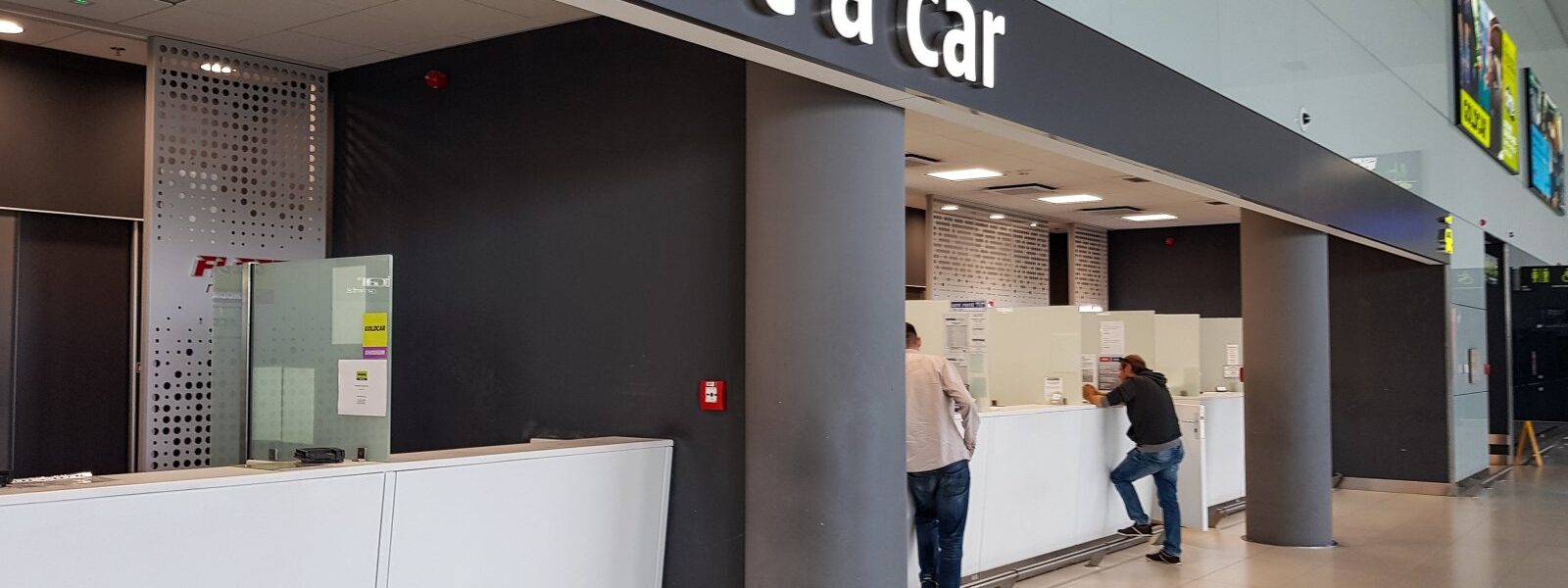 rent a car counter at the airport 2023 11 27 05 13 46 utc