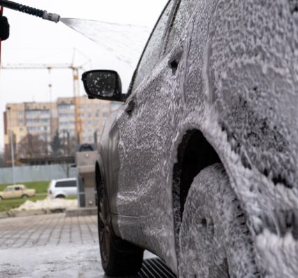 suv being washed at car wash 2024 11 12 21 04 20 utc